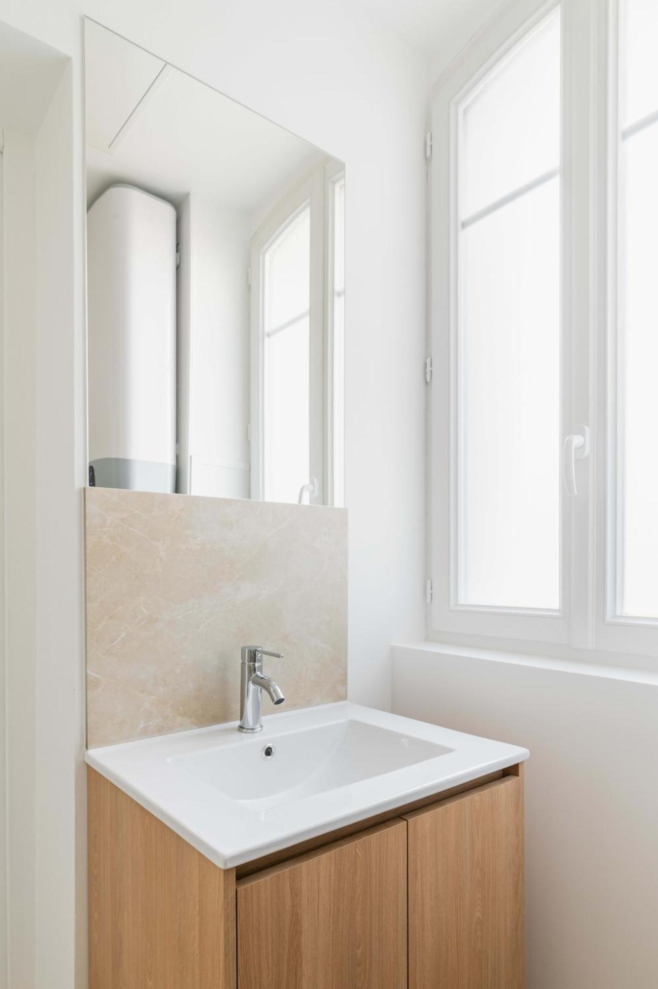 2 Pieces Refait Neuf Metro Jaures - Paris 19 - 4P - Flat-Guest Exterior foto