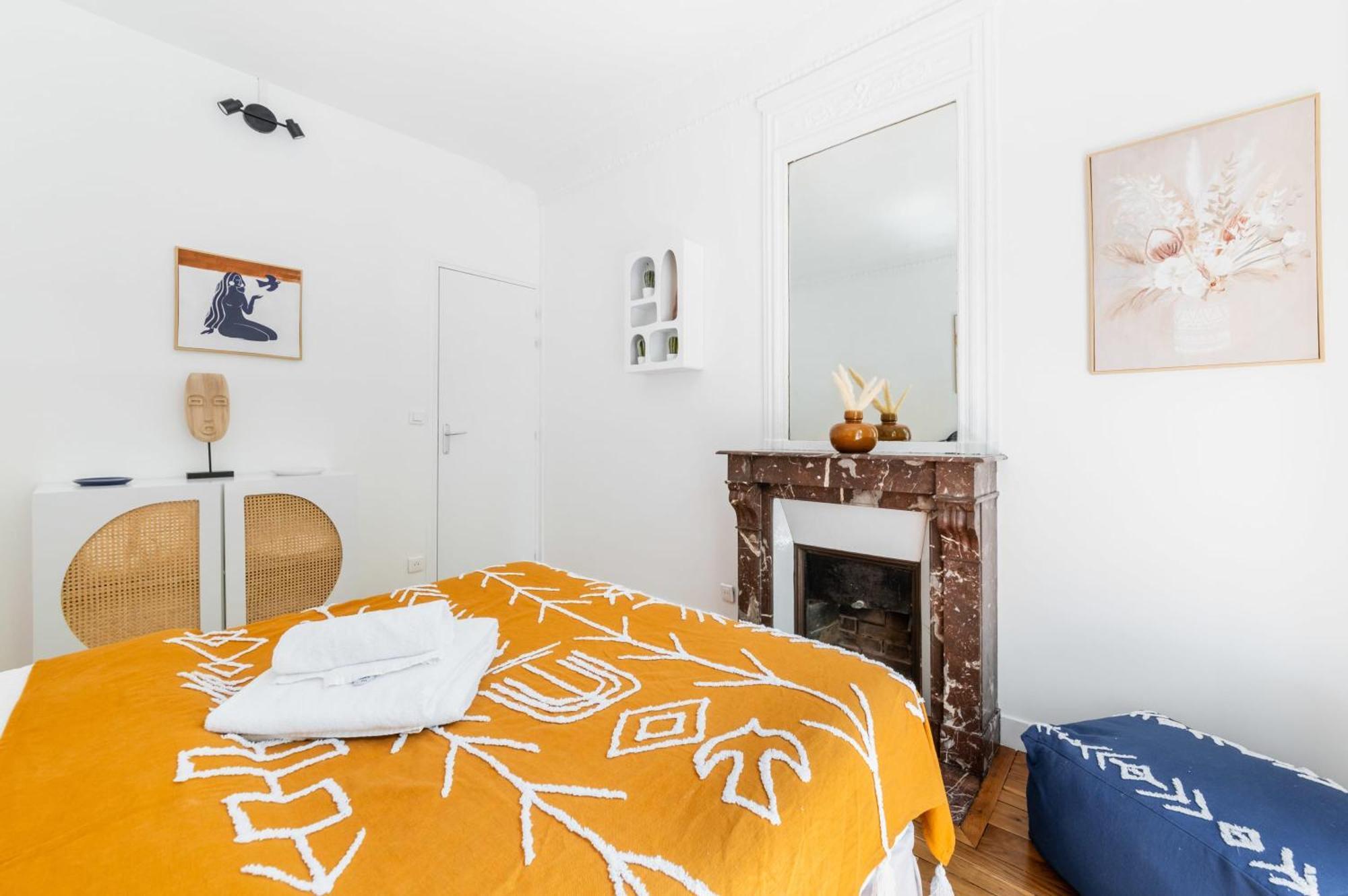 2 Pieces Refait Neuf Metro Jaures - Paris 19 - 4P - Flat-Guest Exterior foto
