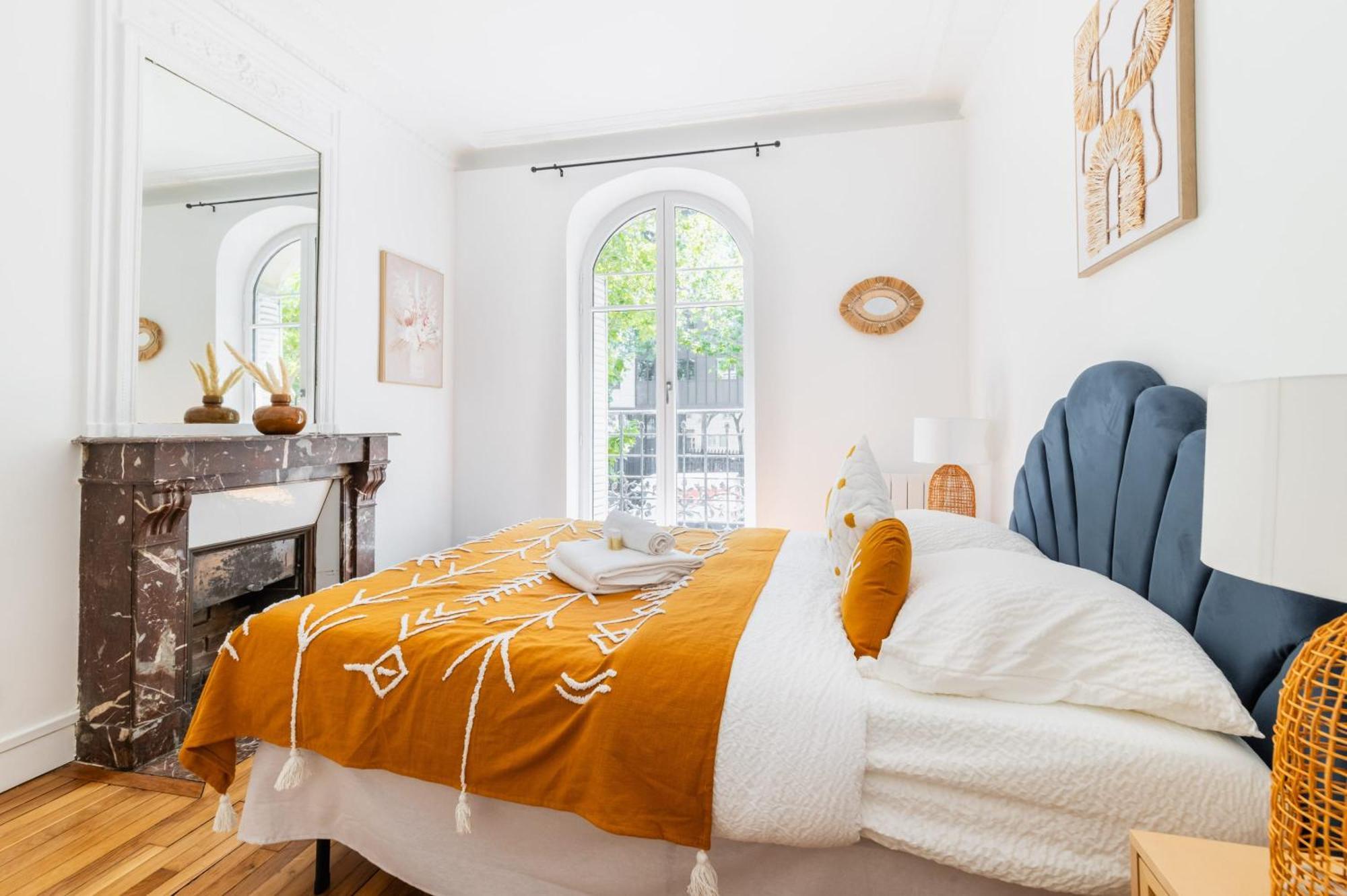 2 Pieces Refait Neuf Metro Jaures - Paris 19 - 4P - Flat-Guest Exterior foto